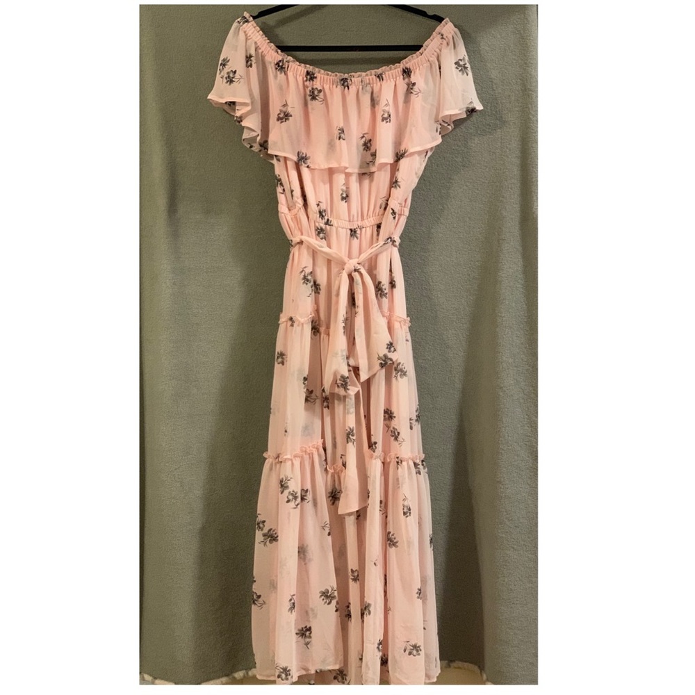NWT Off the shoulder dress.